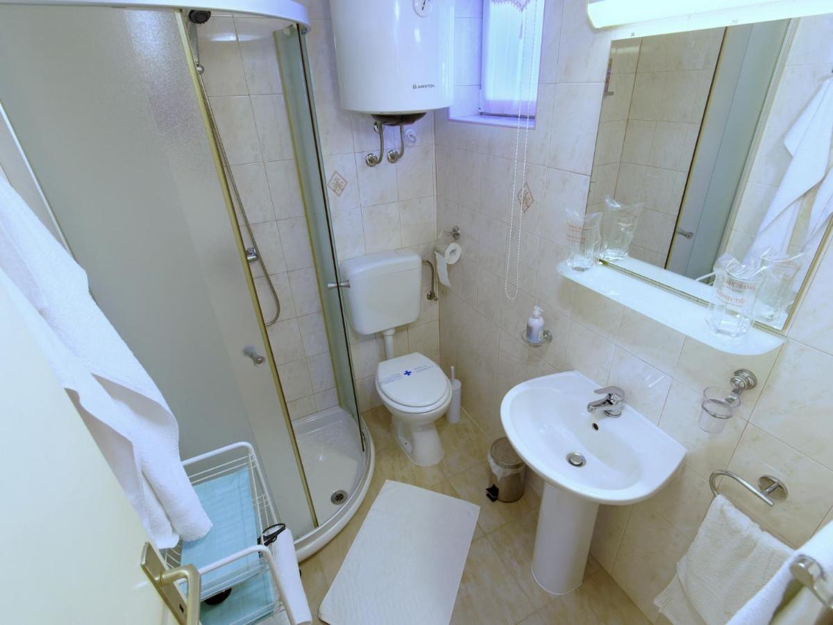 Holiday Home Nevena By Rent Istria Buje Ngoại thất bức ảnh