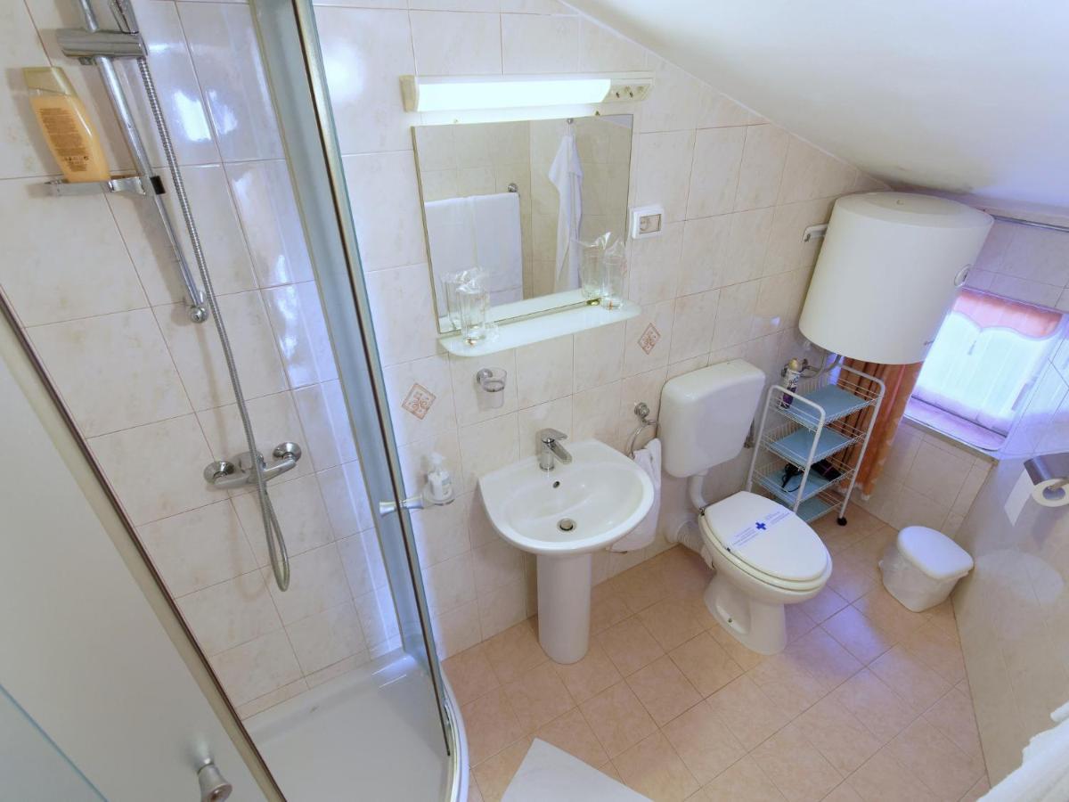 Holiday Home Nevena By Rent Istria Buje Ngoại thất bức ảnh