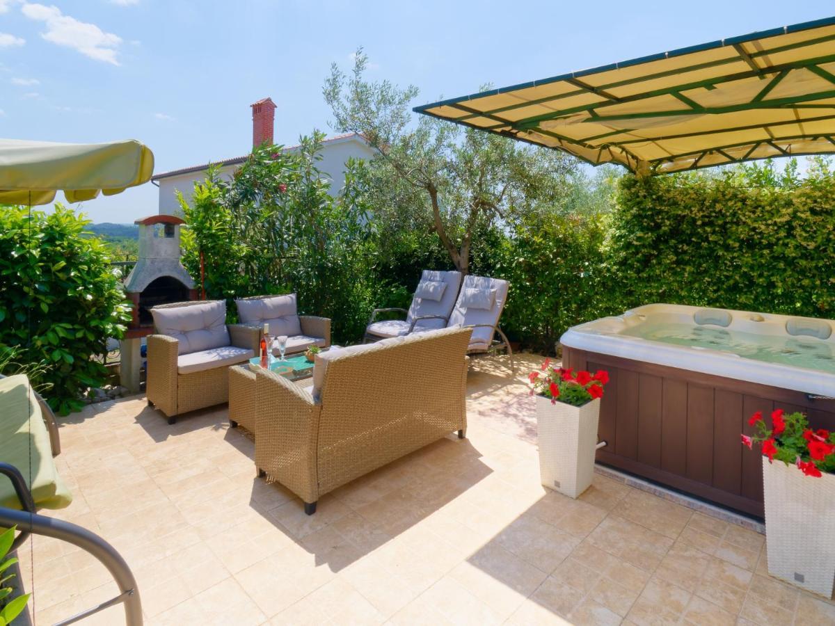 Holiday Home Nevena By Rent Istria Buje Ngoại thất bức ảnh
