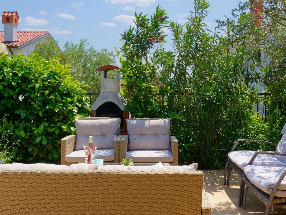 Holiday Home Nevena By Rent Istria Buje Ngoại thất bức ảnh
